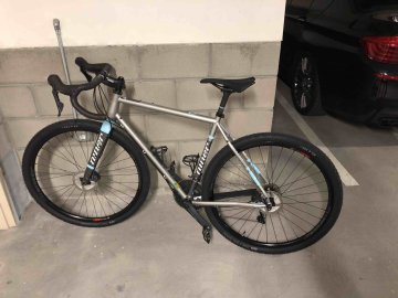 Niner RLT9 Steel bicycle in garage against a wall