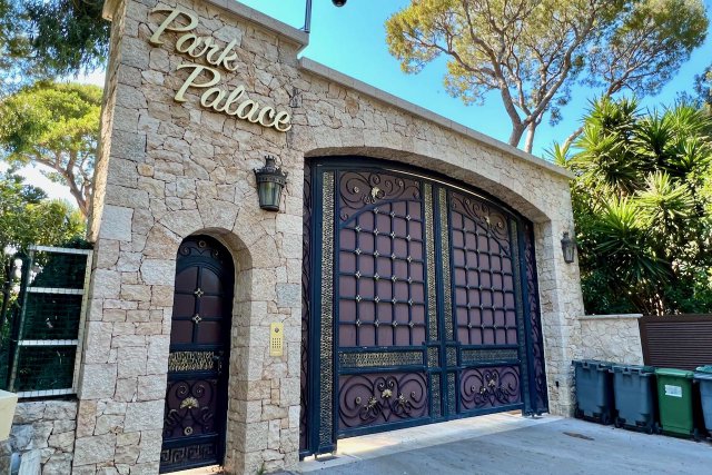 Gate at Park Palace in Saint-Jean-Cap-Ferrat, France