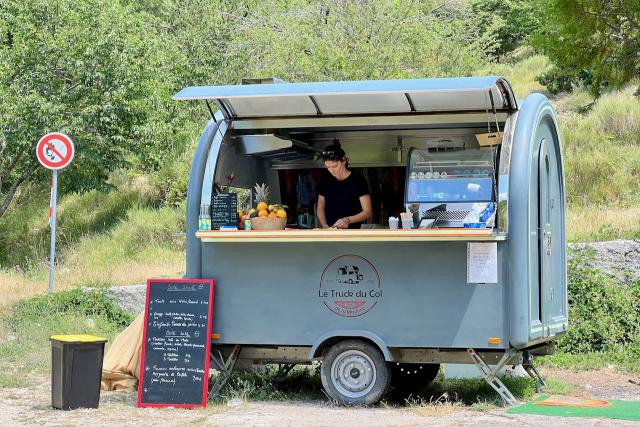 Le Truck du Col, a food truck positioned at the top of the Col de la Madone