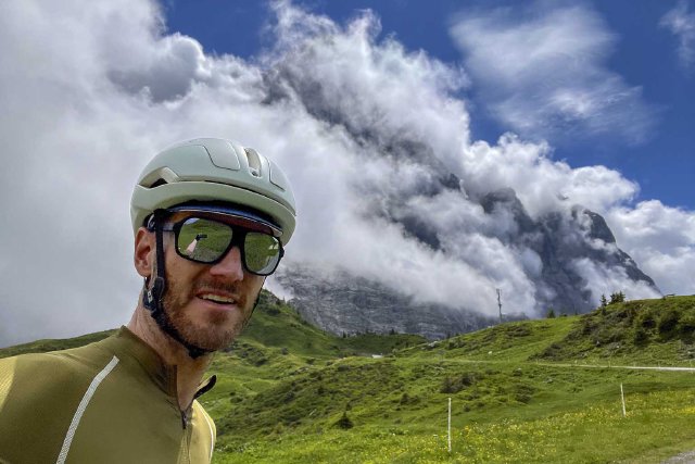 Cyclist selfie in front of the Wetterhorn along the route to the Grosse Scheidegg