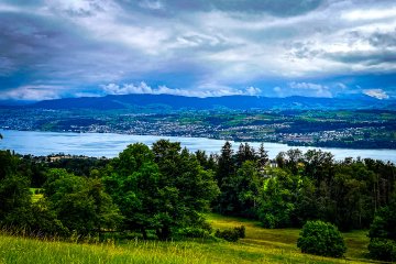 View looking westward over Lake Zürich