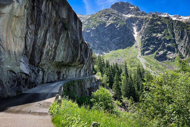 A side path along the Grimselpass route to avoid the long, dark tunnel
