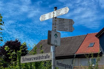 It's hard as a native English speaker to not see this as a B rather than an eszett. Street sign showing the eszett character in Germany